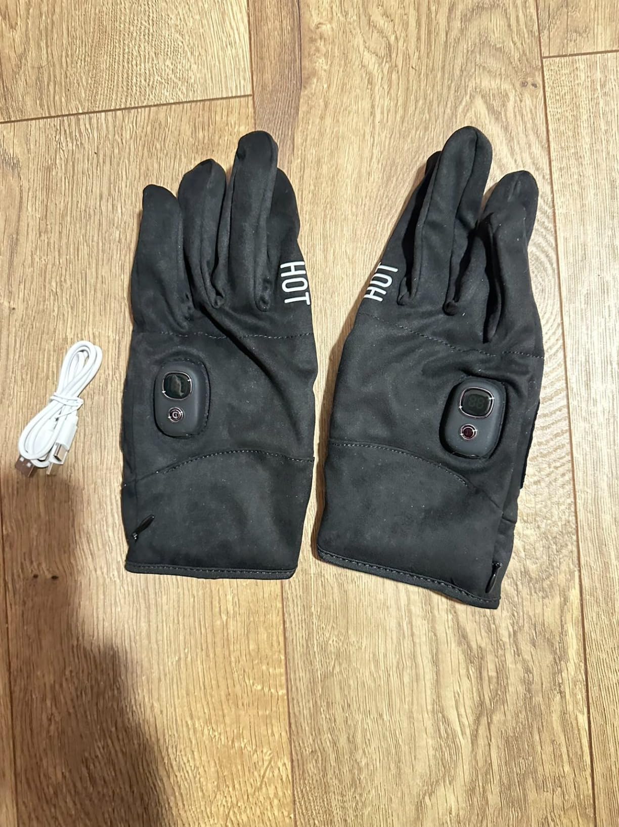 Keeps Hands Warm for Hours